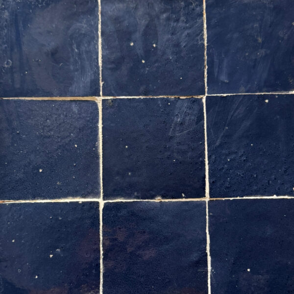 Square in Marine Bleu
